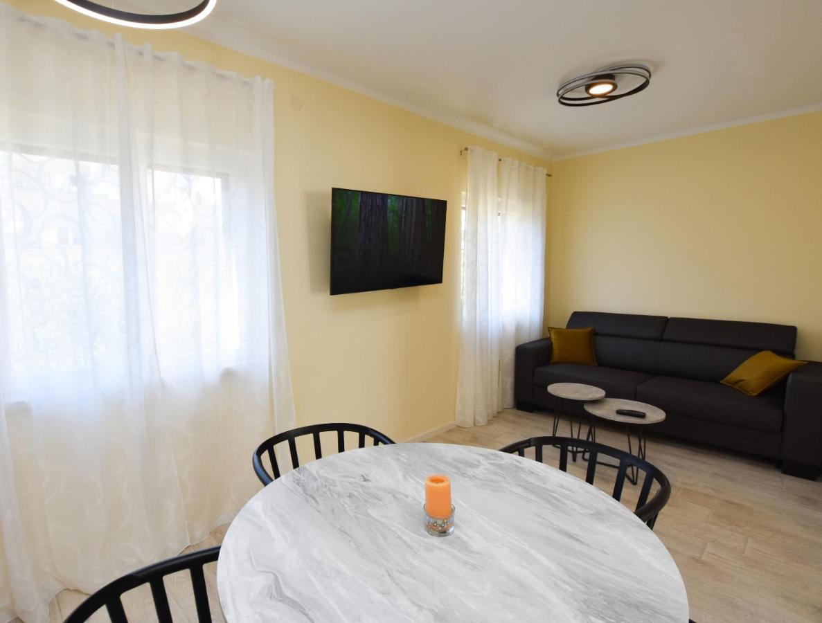 Apartment Ruzica Primošten Buitenkant foto